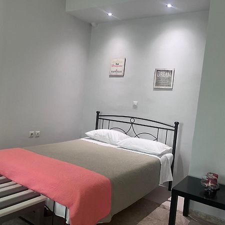 Studios Μιχαλαρεα Kyparissia Extérieur photo